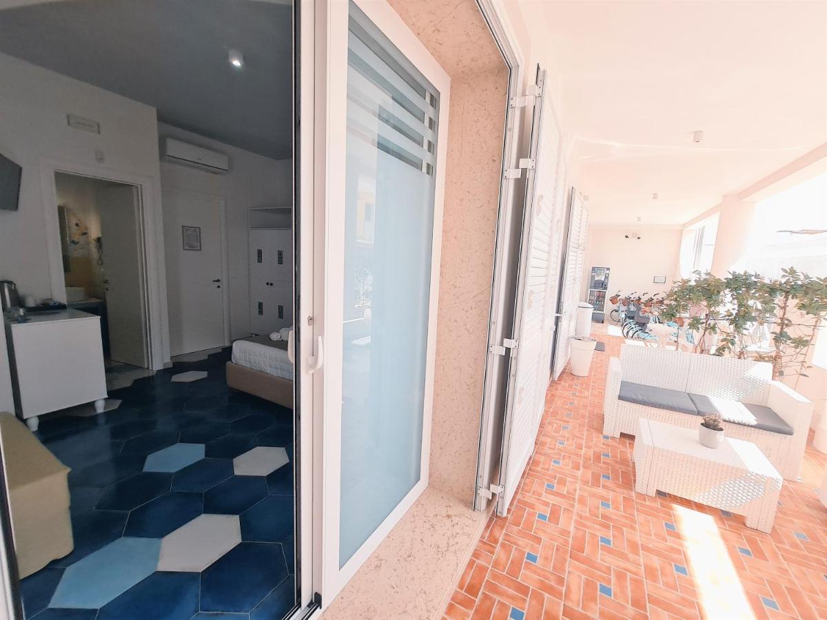 Kalinifta Rooms Apartment Torre Lapillo Exteriér fotografie